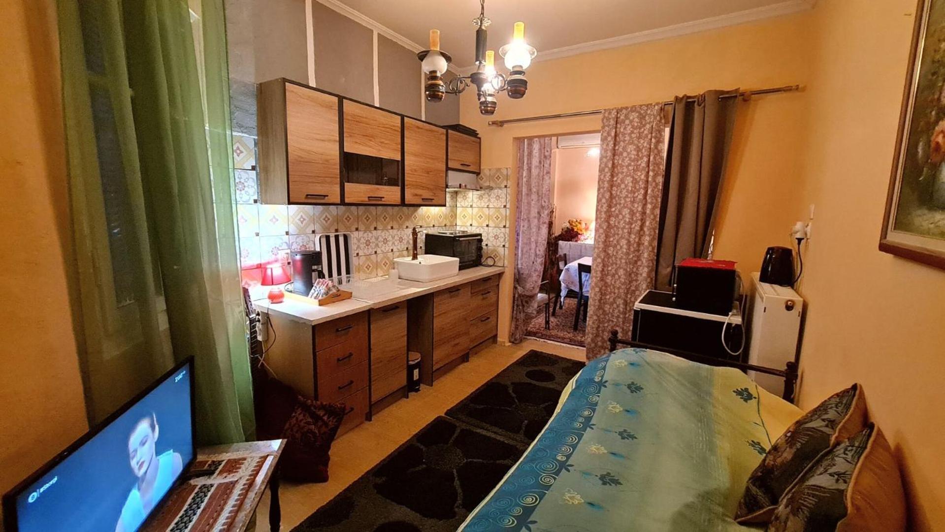 Budget And Family Friendly Center 200mbps Thessaloniki