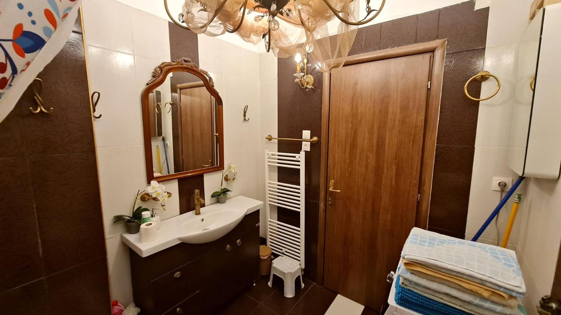 Budget And Family Friendly Center 200mbps Apartment